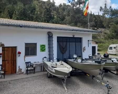 R U Ready Fishing, River Ebro メキネンサ エクステリア 写真